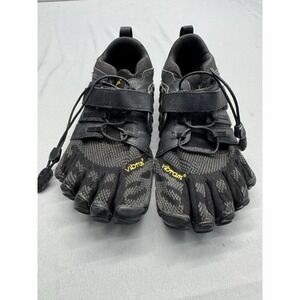 Vibram Women's Five Fingers Shoes, Black/Black, 40 EU / 8.5-9 US -USED